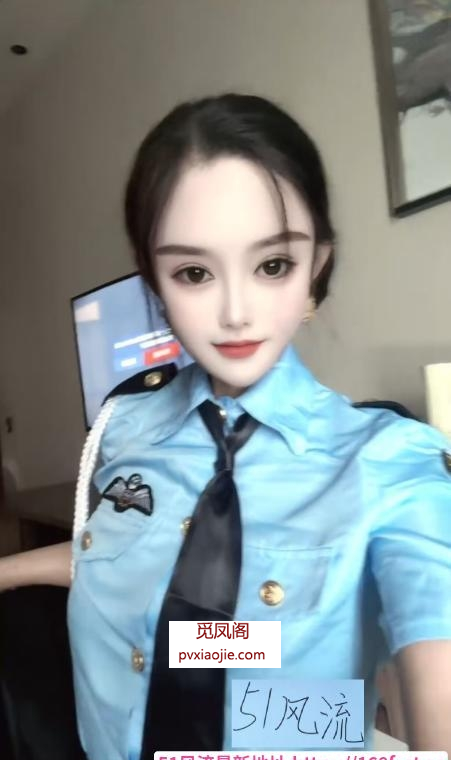 舌吻制服波老师